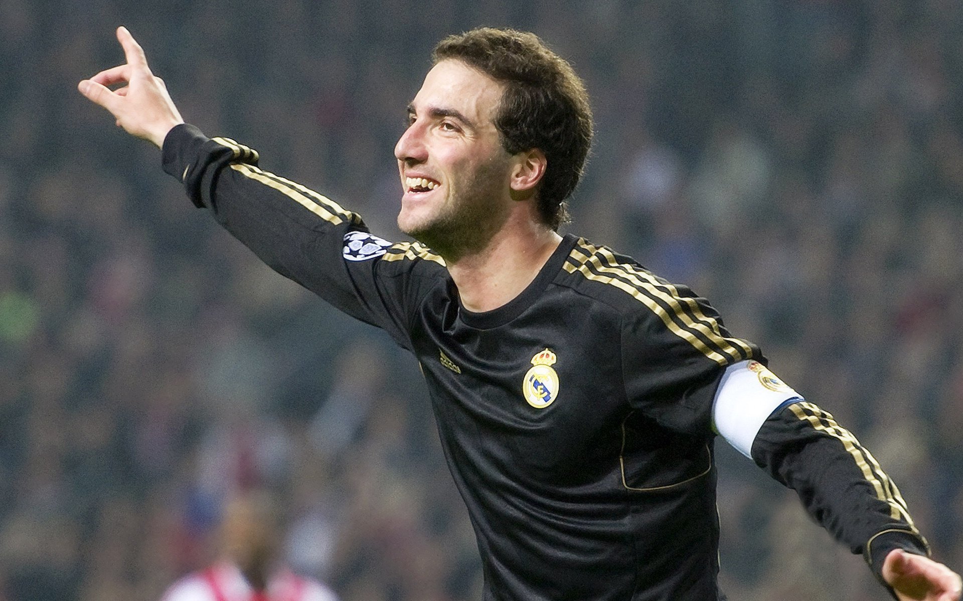 德甲中后场控球的策略演变，德甲十大中后卫