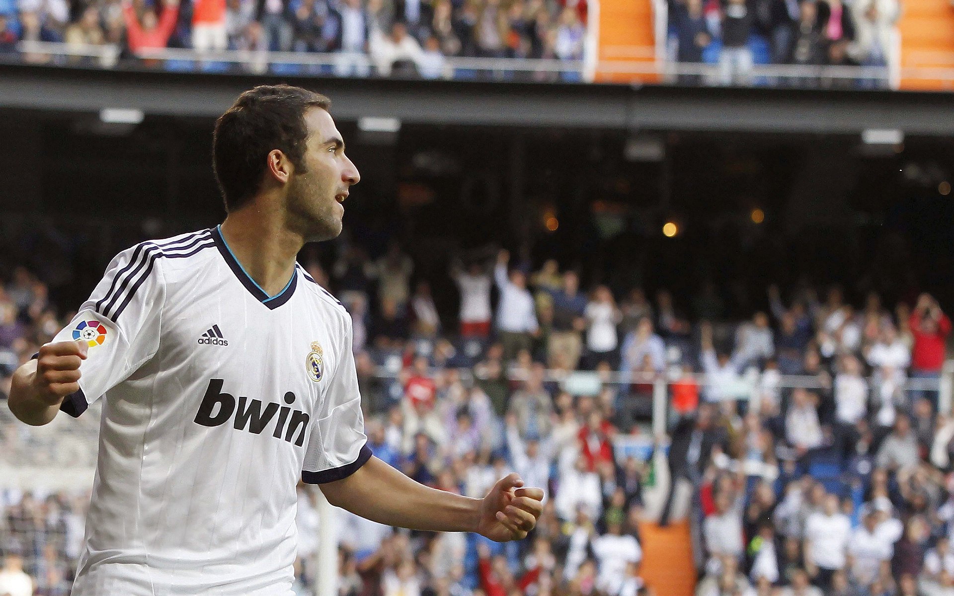 “德甲两强对决，胜负悬而未决“，德甲第二名