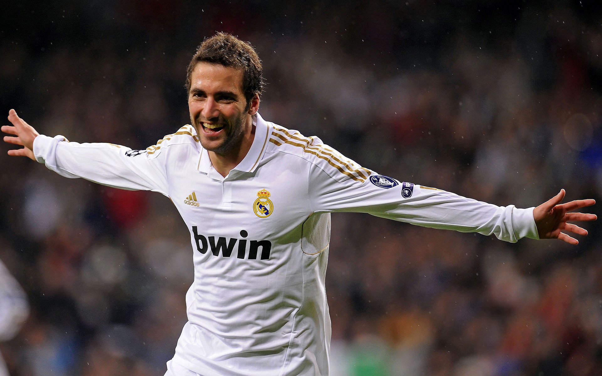 kaiyun体育app-足球场地建设加快，满足群众需求，足球场建设的重要性